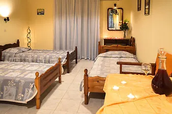 Artemis Studios And Apartments